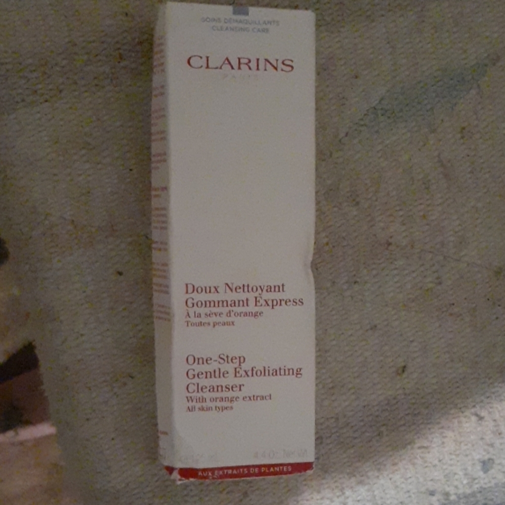 Clarins exfoliation cleanser